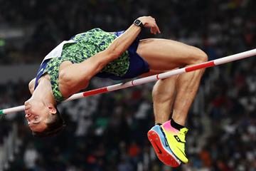 伊尔亚·伊瓦尼乌